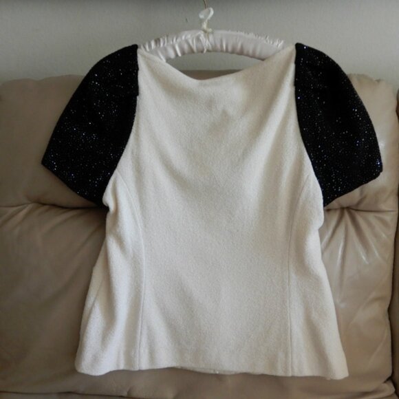 NWT.St.John Luxuries Blazer Bright White Caviar Embellished Stunning Sz.12 - Picture 10 of 15